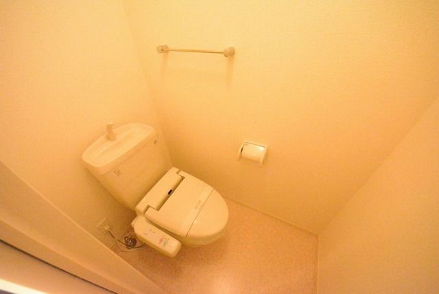 トイレ　☆温水洗浄便座☆