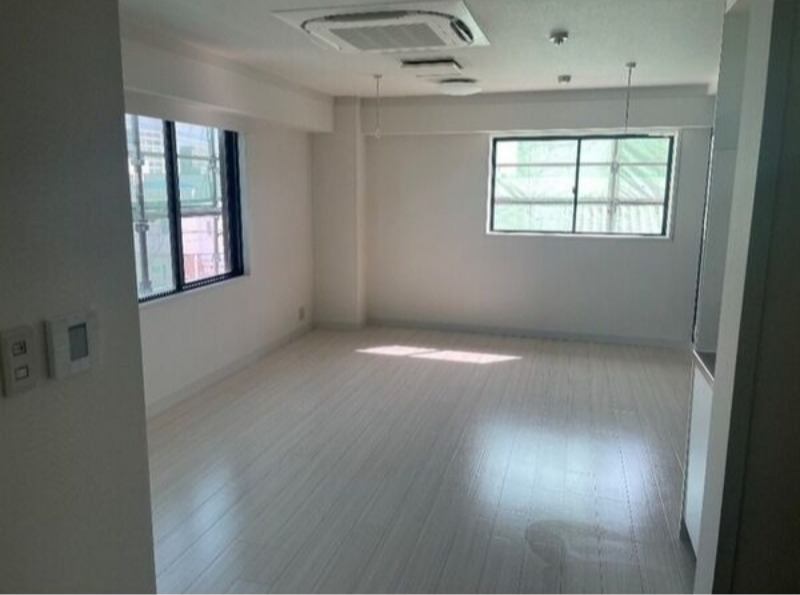 居室・リビング　図面と現状に相違がある場合には現状を優先