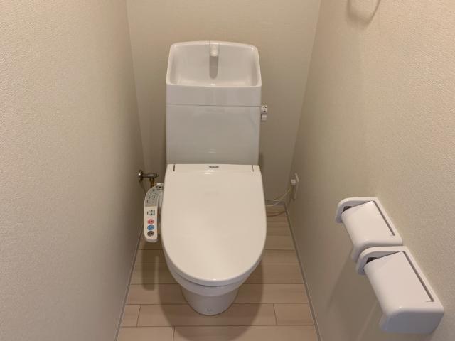 トイレ　トイレ