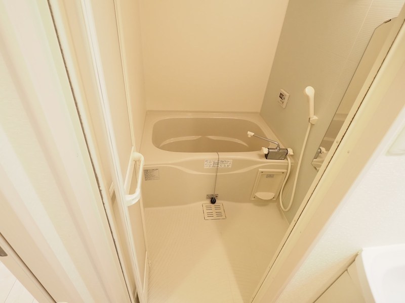 バス・シャワールーム　自動追い炊き機能付き