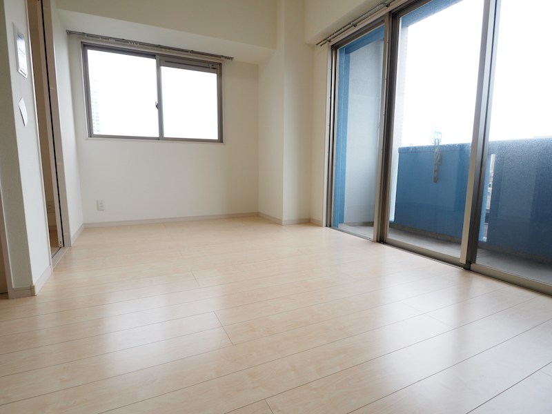 その他設備　広々したリビング