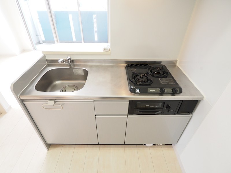 キッチン　システムキッチングリル付き