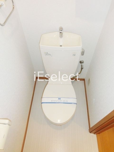 トイレ　清潔感のあるトイレ