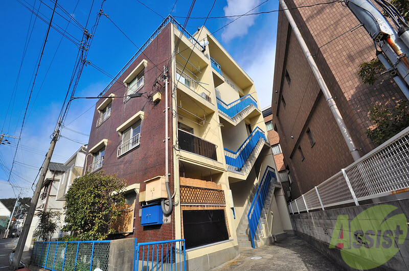 建物外観　陽を遮るものはありません。風通しも良いですよー。住み心地まる