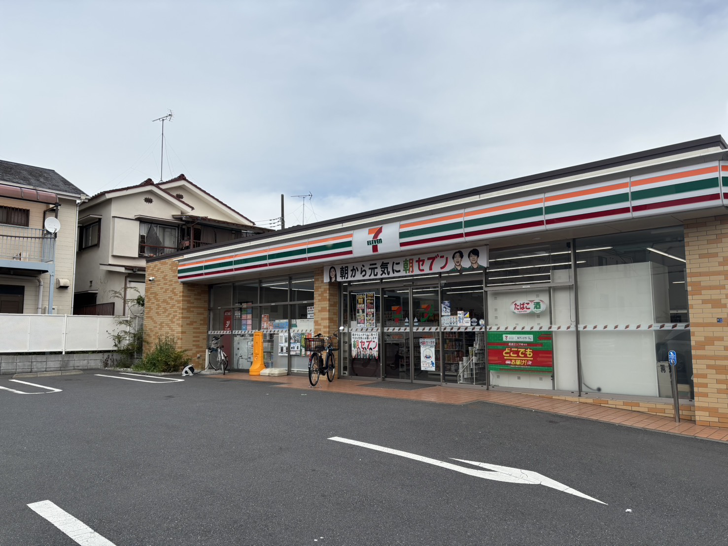 コンビニ　セブンイレブン東京高校前店（コンビニ）まで435m