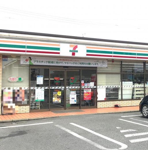 コンビニ　セブンイレブン木更津金田東店（コンビニ）まで185m