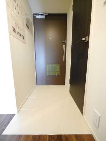 玄関　クロスレジデンス飯田橋（参考画像）