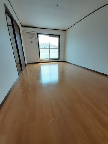 居室・リビング　使いやすいリビングです