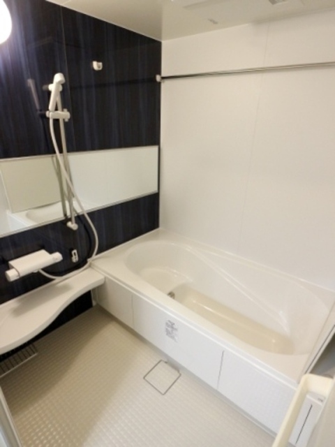 バス・シャワールーム　バスルーム