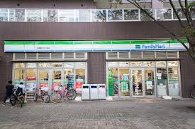 コンビニ　ファミリーマート江東亀戸九丁目店（コンビニ）まで355m