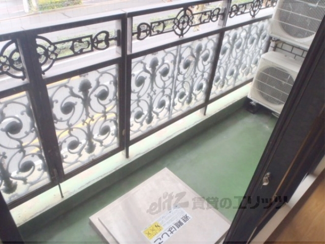 バルコニー　ベランダ東向きです。