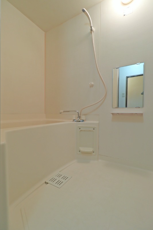 バス・シャワールーム　図面と現状に相違がある場合には現状を優先