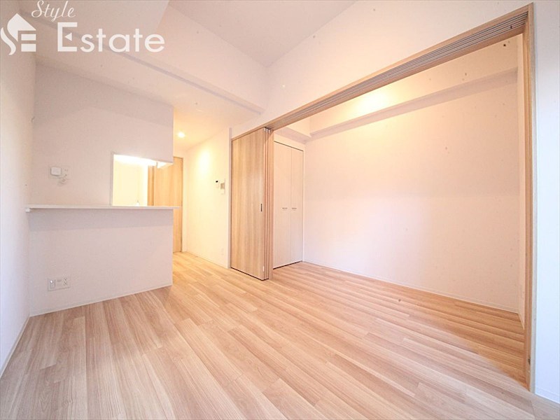 居室・リビング　内装