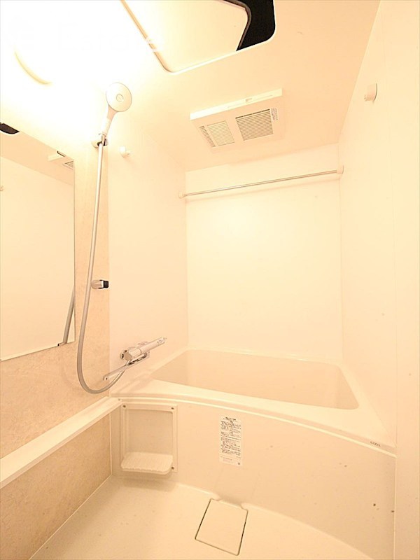 バス・シャワールーム　バスルーム