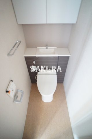 トイレ　嬉しい温水洗浄便座♪