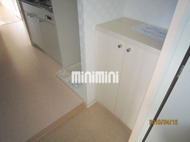 玄関　下駄箱付きが嬉しいですね