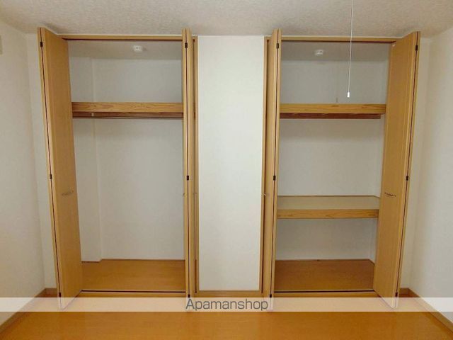 ＪＲ日豊本線 西都城駅 バス乗車時間：15分 最寄りバス停で下車 徒歩5分 3階建 築21年の内装写真