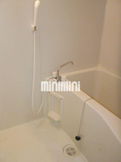 バス・シャワールーム　お風呂もやっぱりきれいです