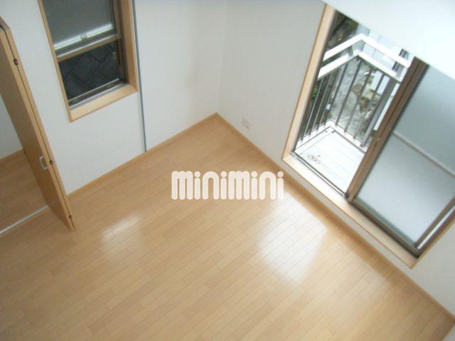 居室・リビング　高～い天井