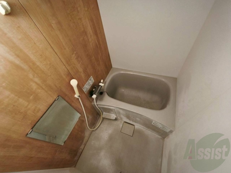 バス・シャワールーム　お風呂になります。一日の疲れを癒してくださいね。