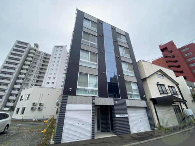 建物外観　札幌市中央区北５条西「Ｋｎｏｗｌｅｄｇｅ円山」