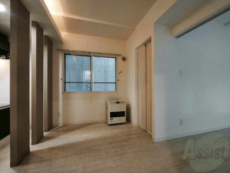 居室・リビング　広くてキレイなお部屋が広がっていて、充実した生活が送れそう。