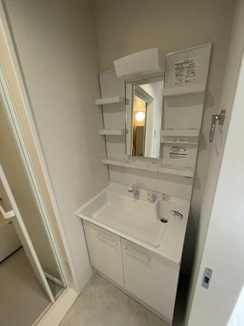 洗面設備　★同施工別建物の参考写真です★