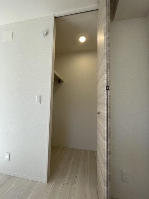 収納　★同施工別建物の参考写真です★