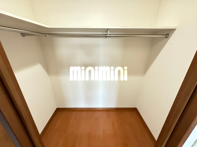 収納　ウォークインクローゼット