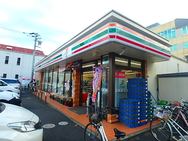 コンビニ　セブンイレブン浦安今川4丁目店（コンビニ）まで713m