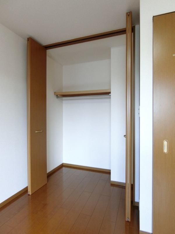 収納　図面と現状に相違がある場合には現状を優先