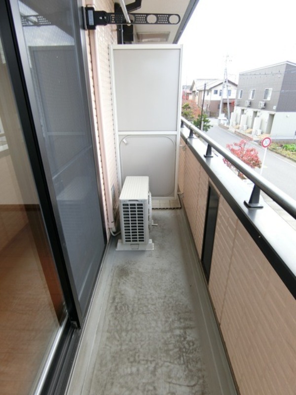 バルコニー　図面と現状に相違がある場合には現状を優先