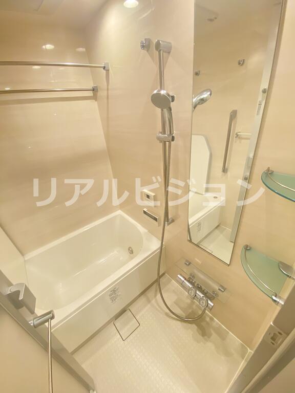 バス・シャワールーム　別部屋参考写真