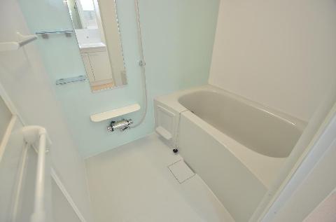 バス・シャワールーム　バス（イメージ）