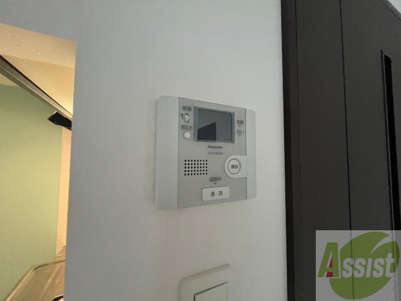 セキュリティ　ＴＶモニター付インターホンです。来客者の顔が見えるので安心！