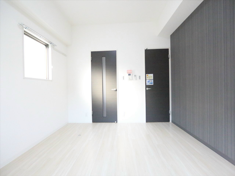 居室・リビング　洋室7.3帖　ウォークインクローゼット（収納充実してます）