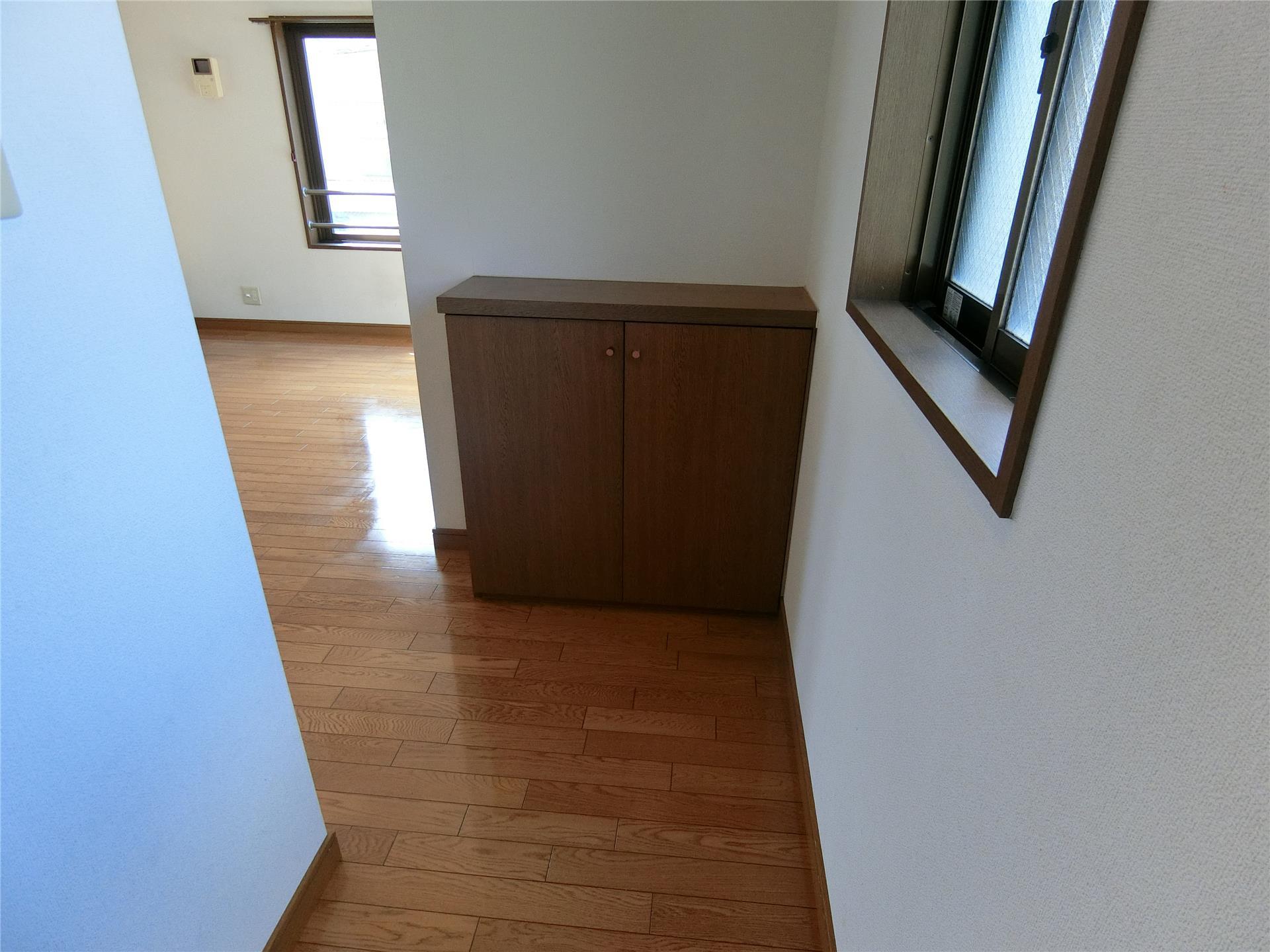 玄関　シューズボックス付きの玄関です♪