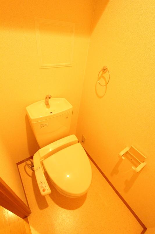 トイレ　同タイプ・参考写真