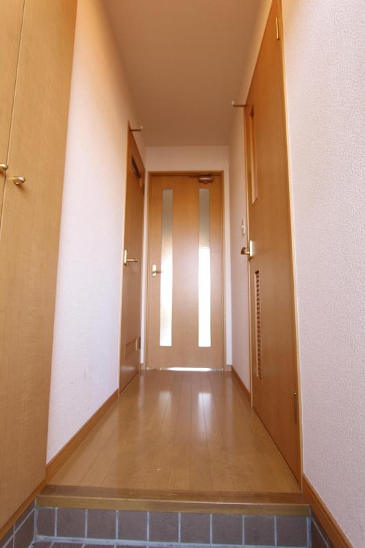 玄関　同タイプ・参考写真