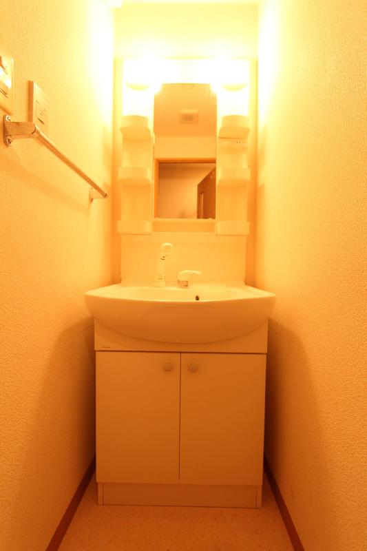 洗面設備　同タイプ・参考写真