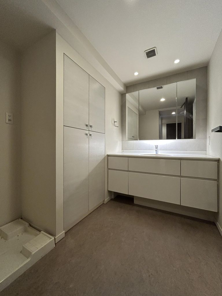 洗面設備　※別部屋参考写真となります。