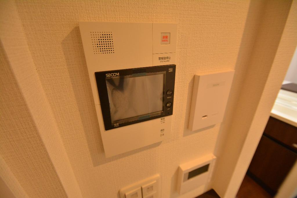 セキュリティ　カメラ付インターホン