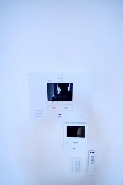 セキュリティ　TVモニター付インターホン