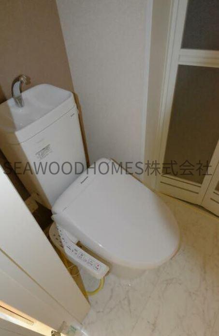 トイレ　※同施工、他部屋の参考写真となります。