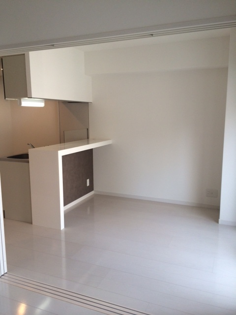 居室・リビング　ラファセエスティエラ赤坂