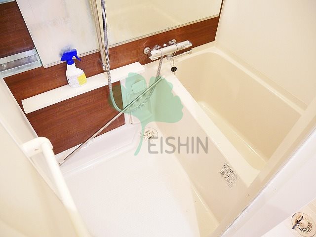 バス・シャワールーム　清潔感のある浴室です！