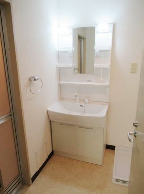 洗面設備　同仕様