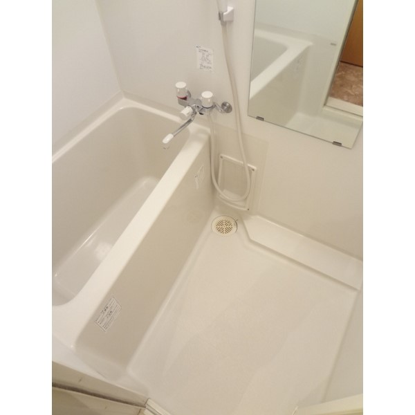 バス・シャワールーム　浴室乾燥できます。