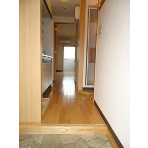 玄関　綺麗な室内です。