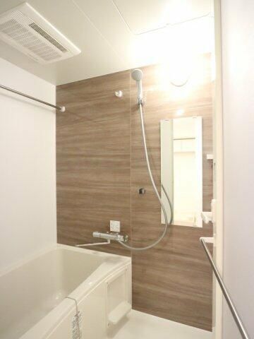 バス・シャワールーム　お風呂です